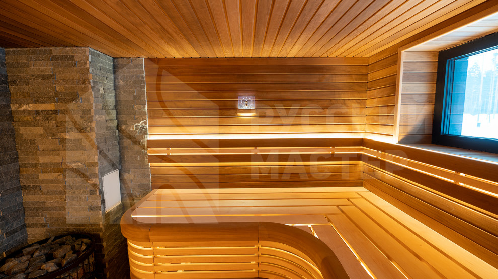 Баня по индивидуальному проекту: фигурные 3D-полки и отделка из термодревесины