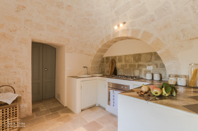 Tenuta Olivi. mediterranean-kitchen