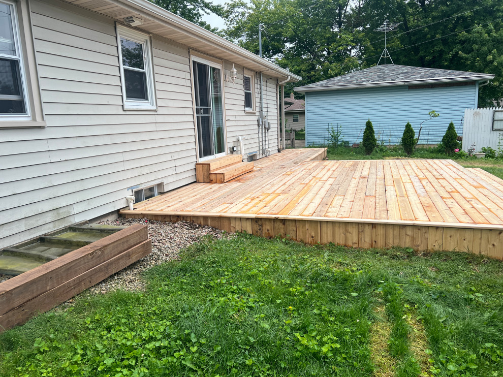 Menasha Cedar Deck