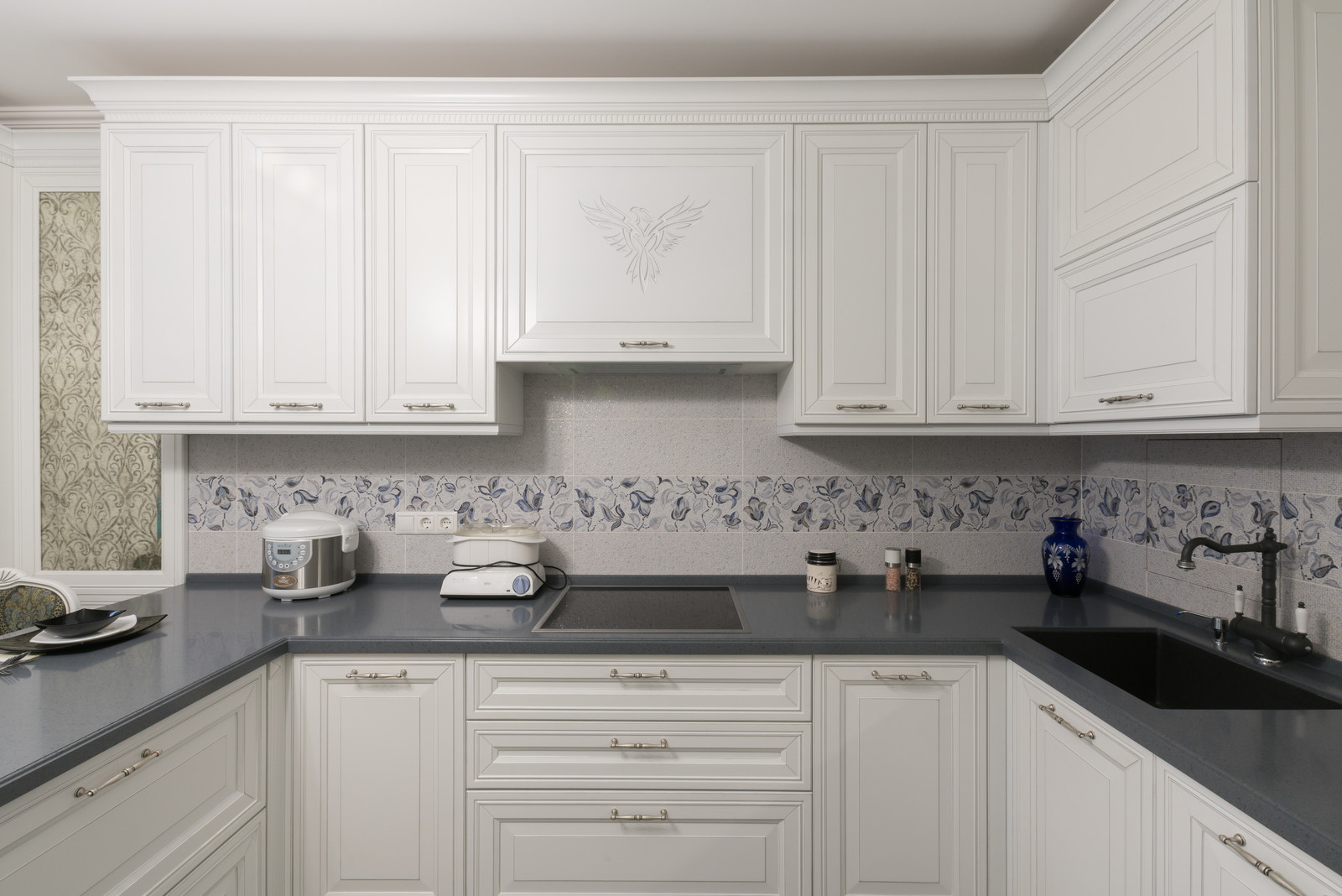 Современная классика с фамильным гербом