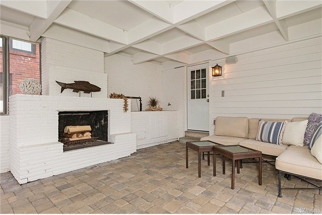 Custom Home-Magnolia