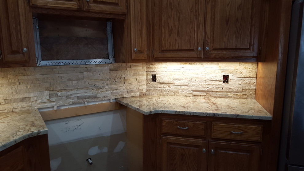 Kitchen - rustic kitchen idea in Oklahoma City
