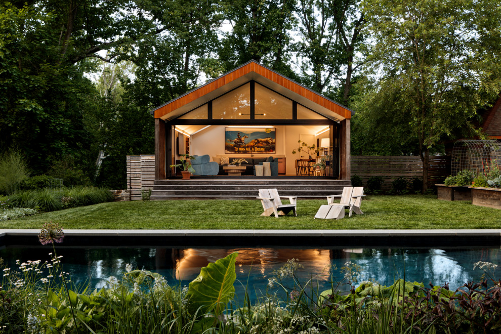 Inspiration for a contemporary home design remodel in Baltimore