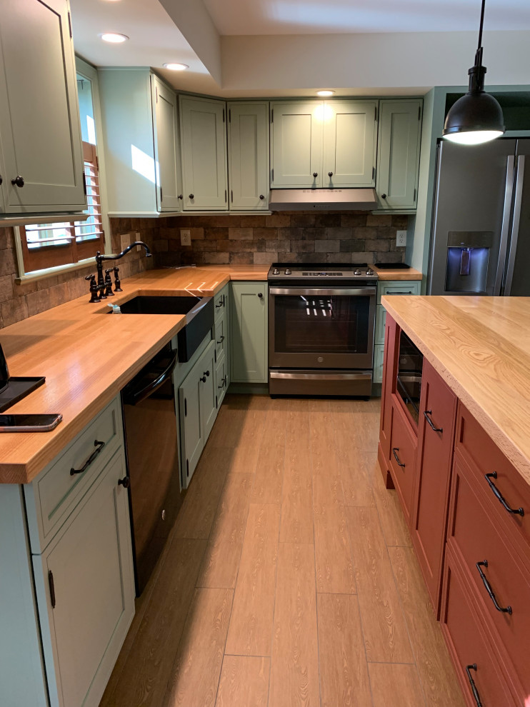 "S" Custom Kitchen