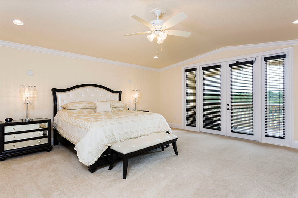 Photo of a traditional bedroom in Orlando.