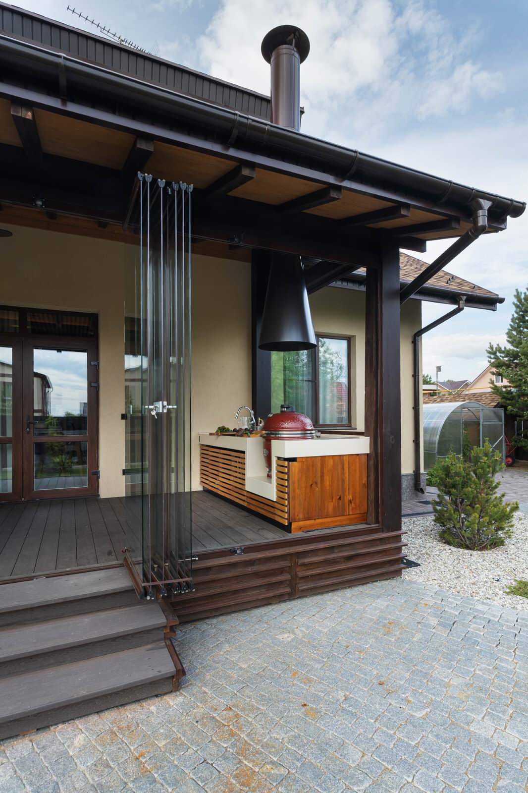 Остекленная терраса ЕЩЕ НЕМНОГО ЛЕТА