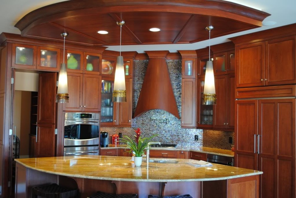 Inspiration for a transitional kitchen remodel in Cincinnati