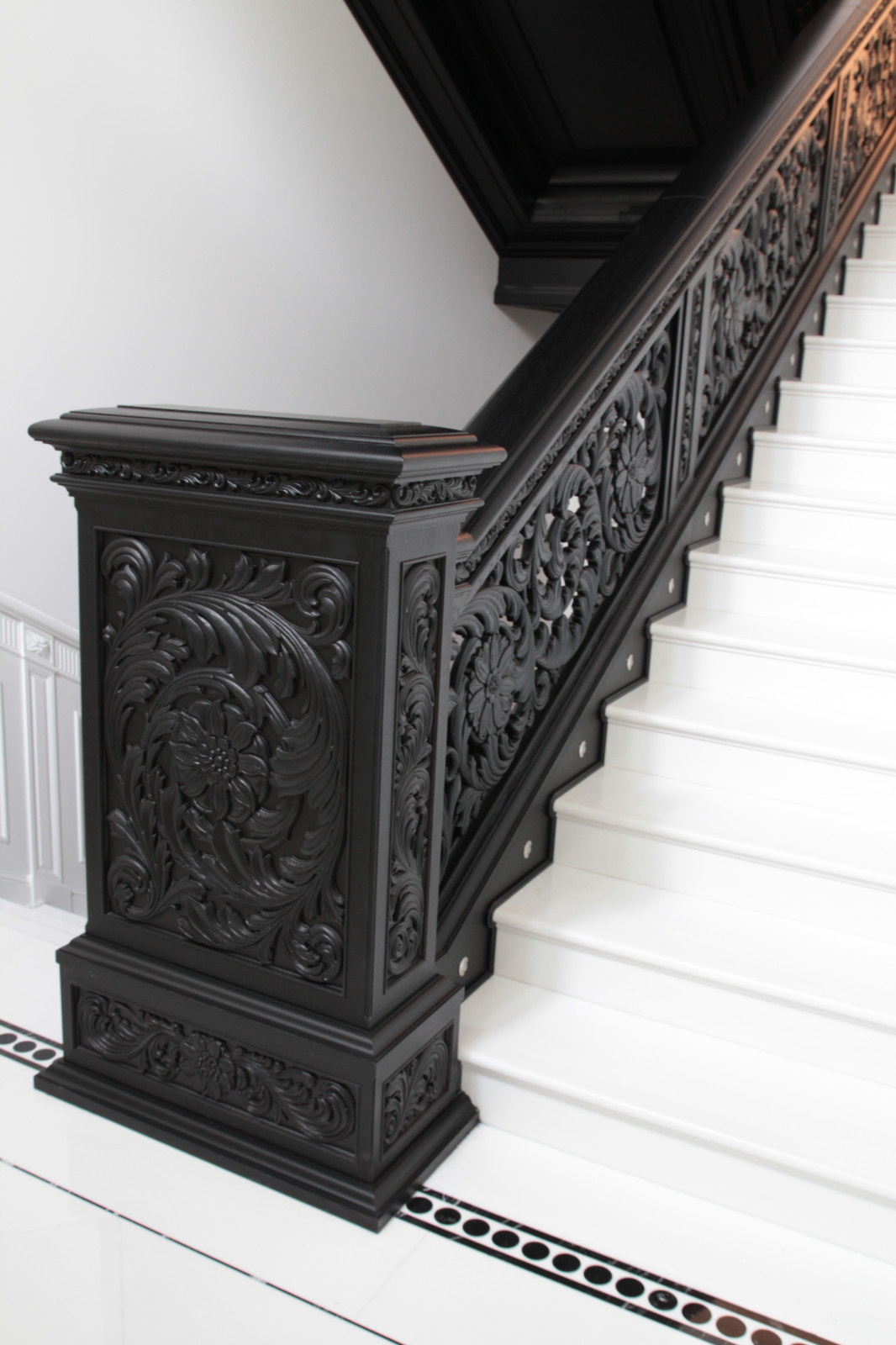 Резиденция в Горках-8. Лестница.