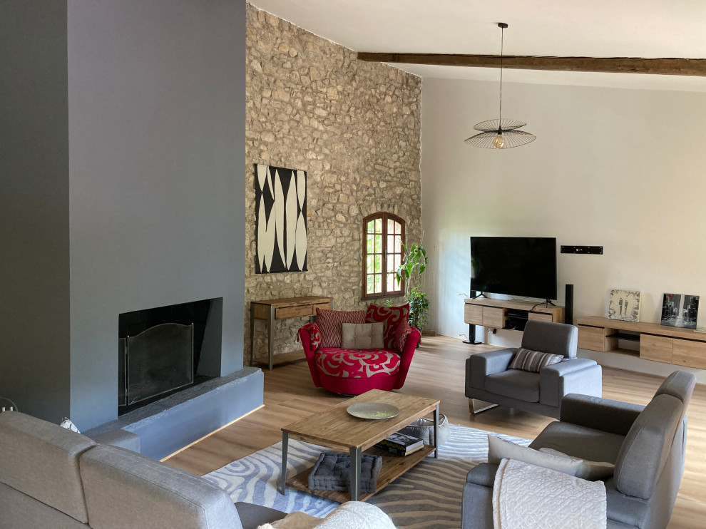 Conseils déco / relooking du salon d'une maison anciennement partie d'un château