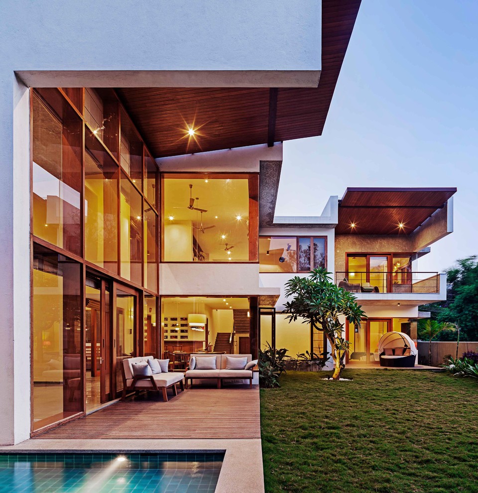 This is an example of a contemporary exterior in Bengaluru.