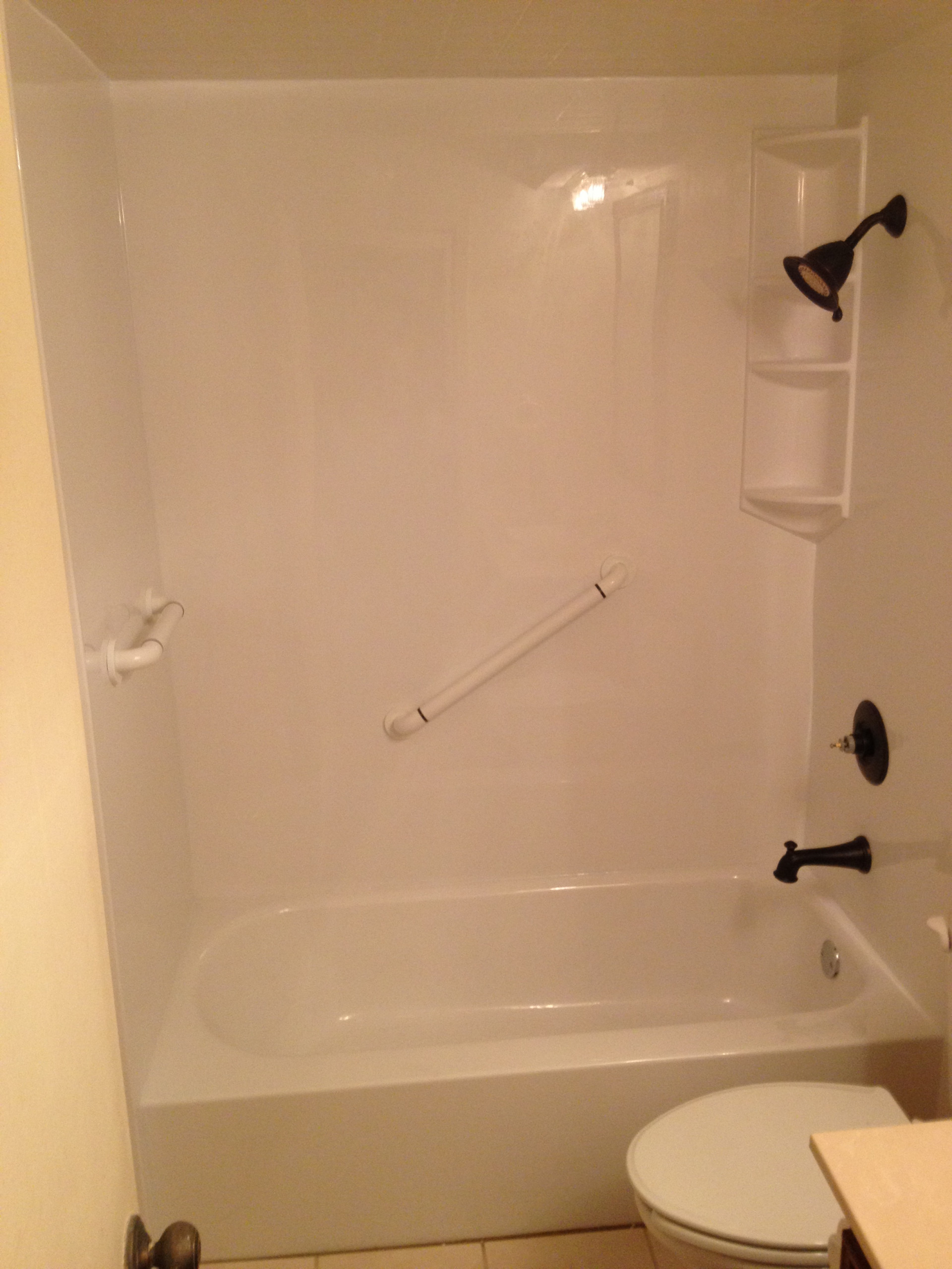 Tubs/ Showers