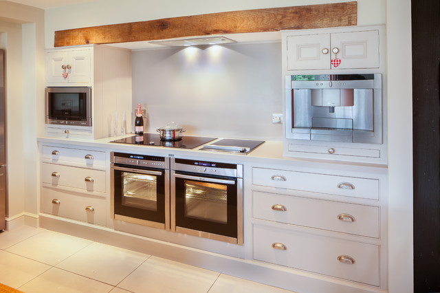 Cool Country Kitchen classico-cucina