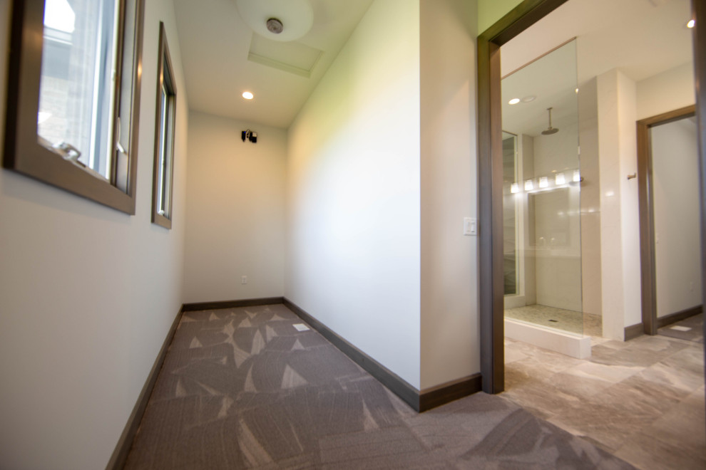 Home design - modern home design idea in Indianapolis