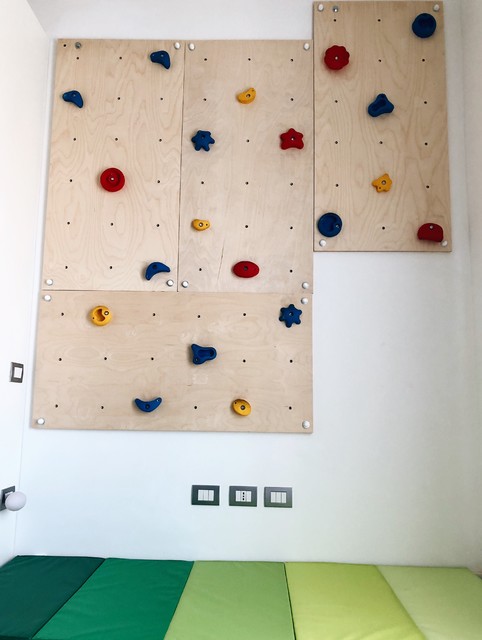 Esempio di una cameretta per bambini contemporanea