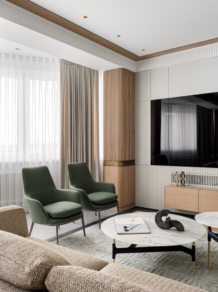 Встроенный телевизор со скрытой дверью