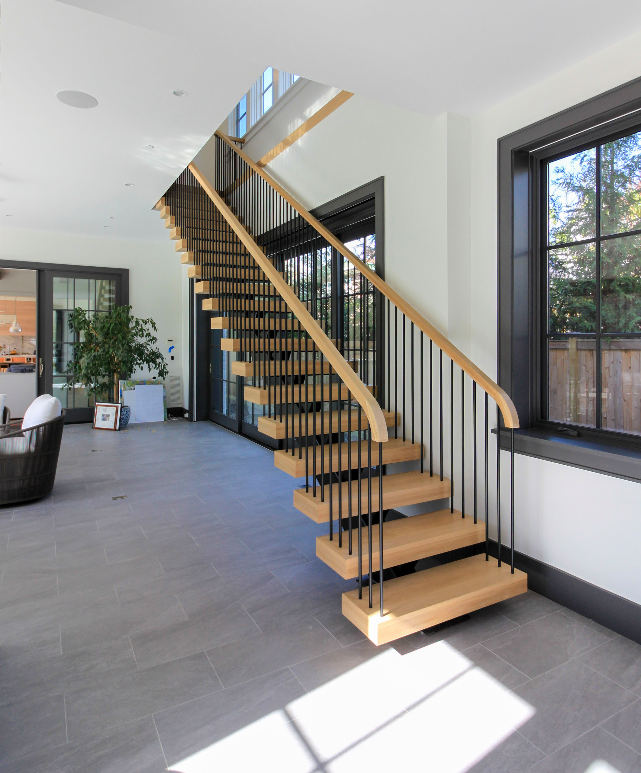 96_Dramatic Cantilevered No-Riser Staircase, Bethesda, MD 20814