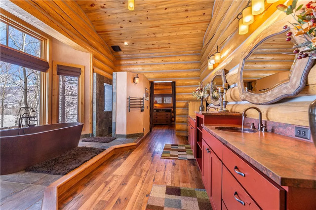 Ruby Ranch Mountain Gem rustic