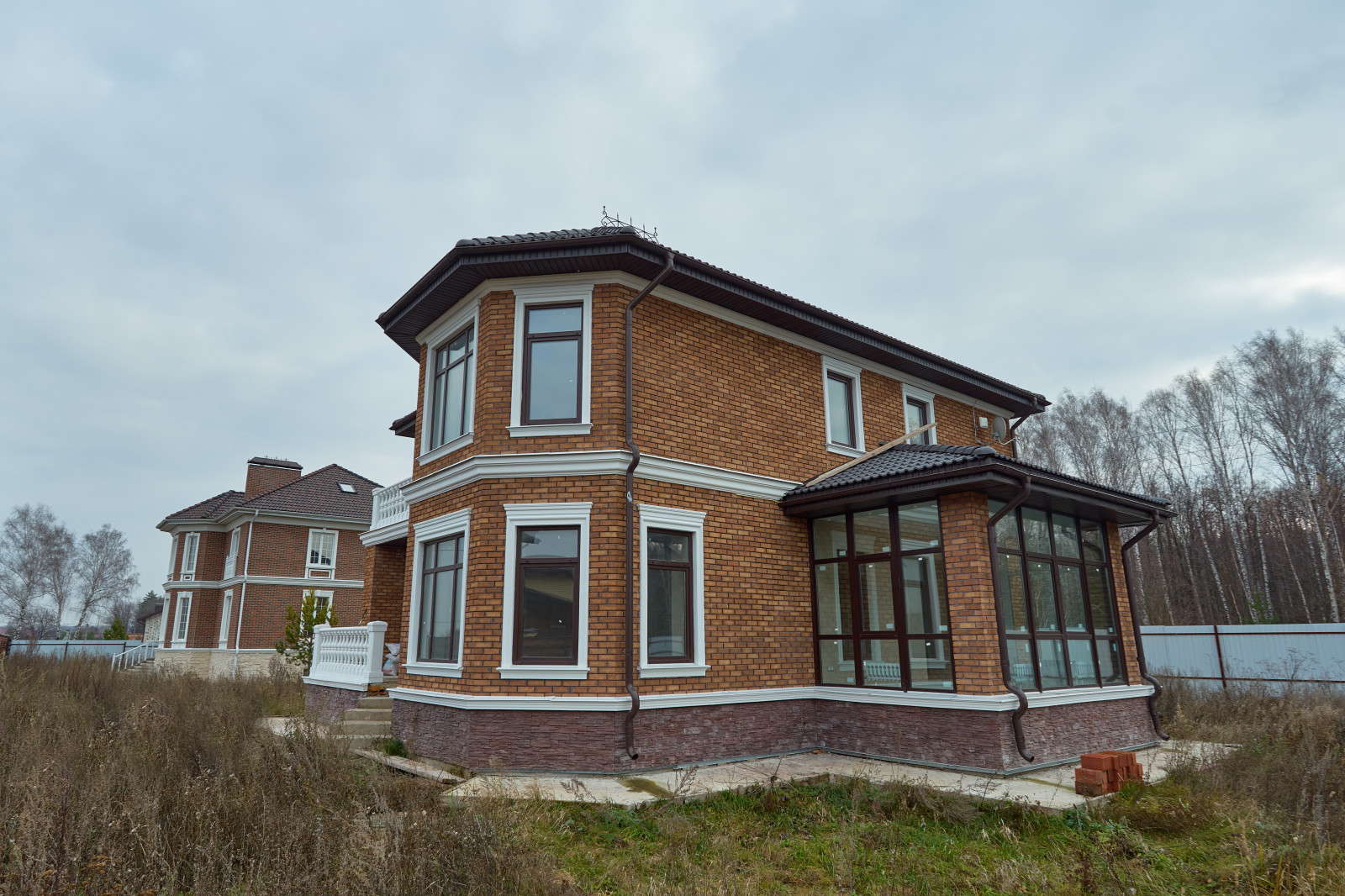 Дом в английском стиле. 255 м^2 г.Казань деревня Зимняя Горка.