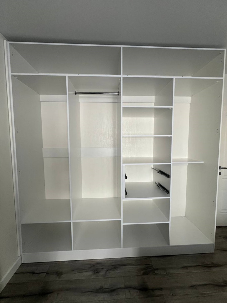 Стильный шкаф (сборка в деталях)