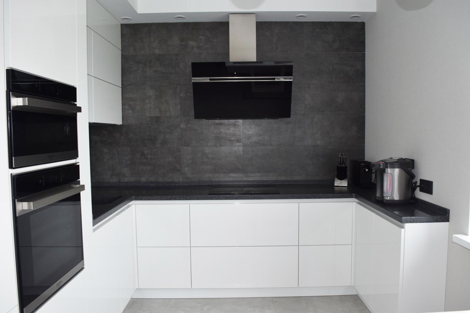 Черно-белый минимализм