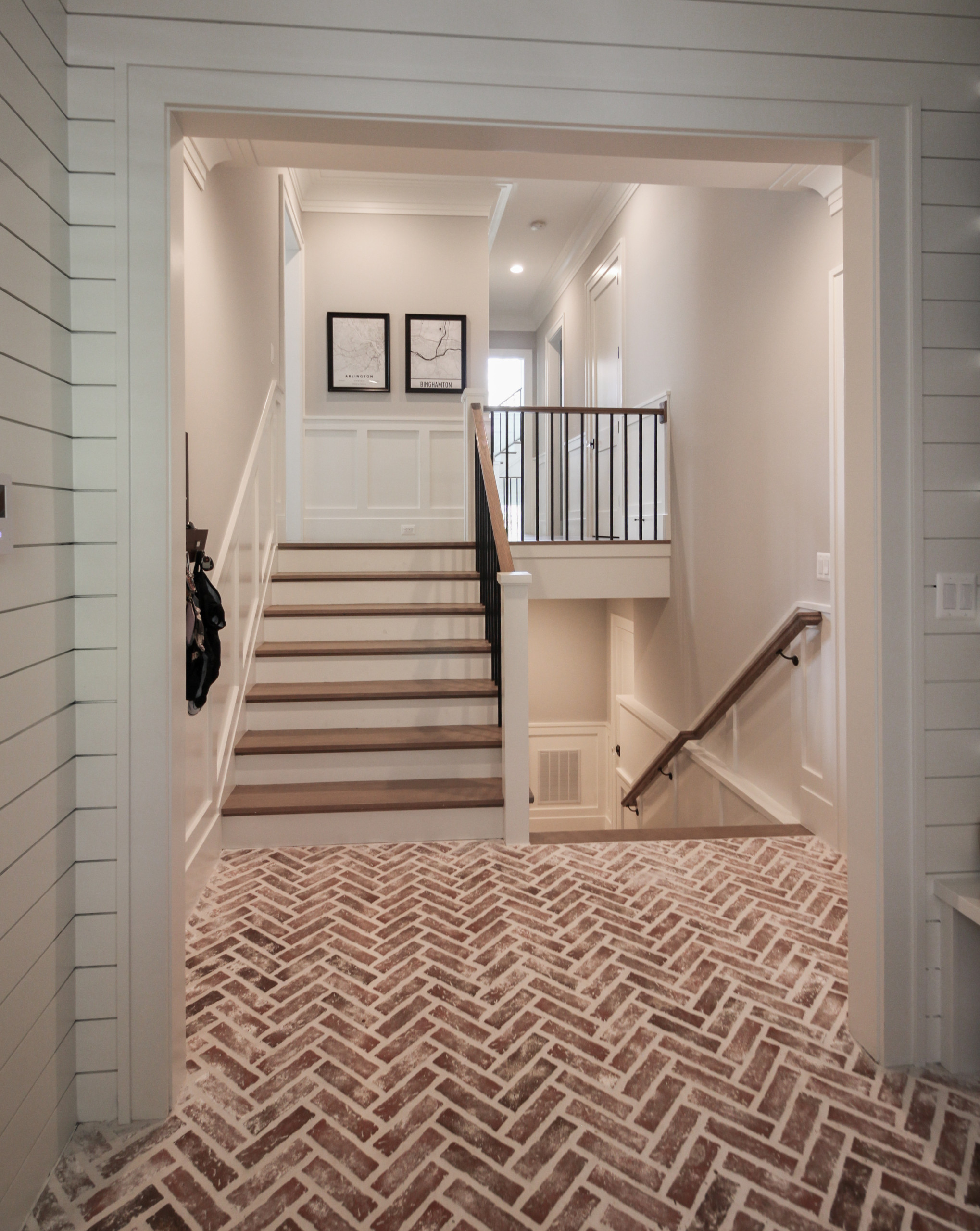 87_Welcoming and Functional Contemporary U-shaped Staircase, Arlington, VA 22207