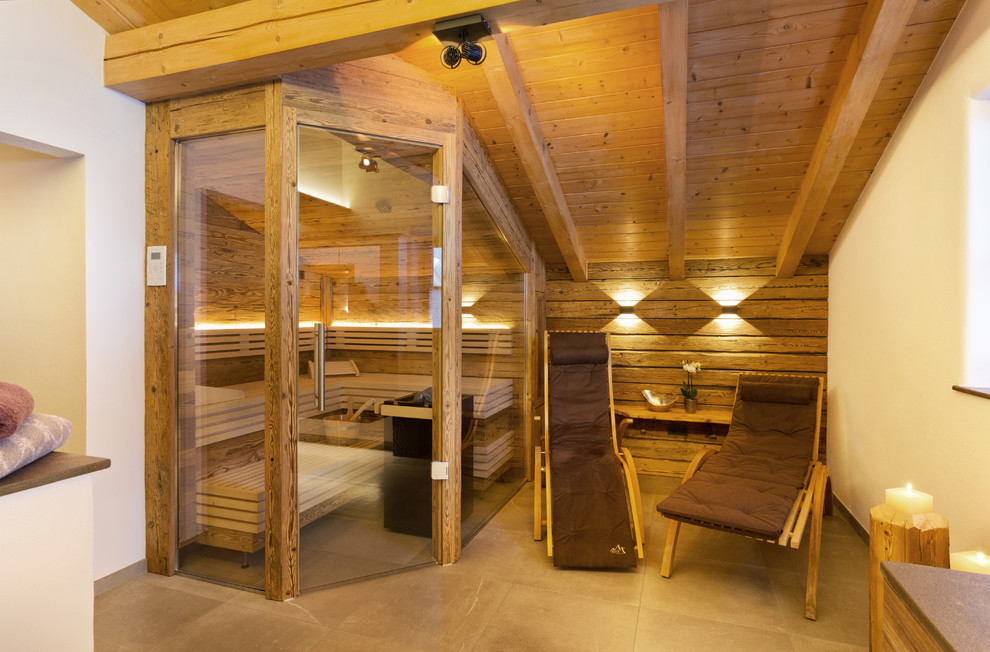 Uriges Badezimmer in München