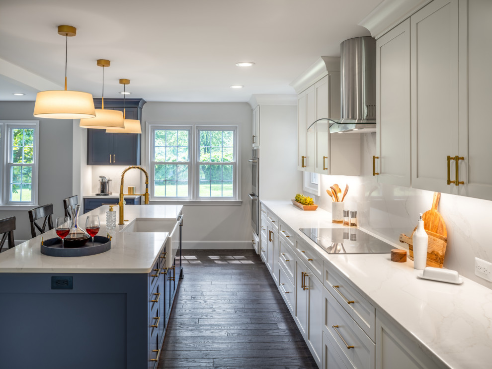 Transitional kitchen photo in DC Metro