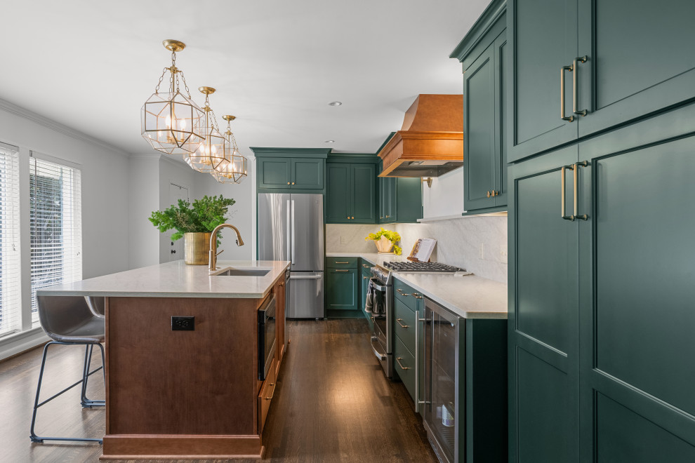 Example of a transitional kitchen design in Birmingham
