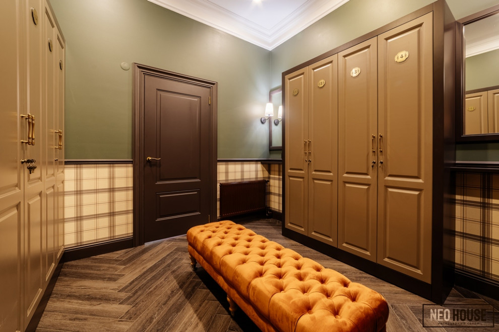 Раздевалка в теннсном клубе