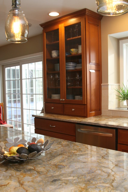 Transitional Maple Kitchen nyklassisk-koek