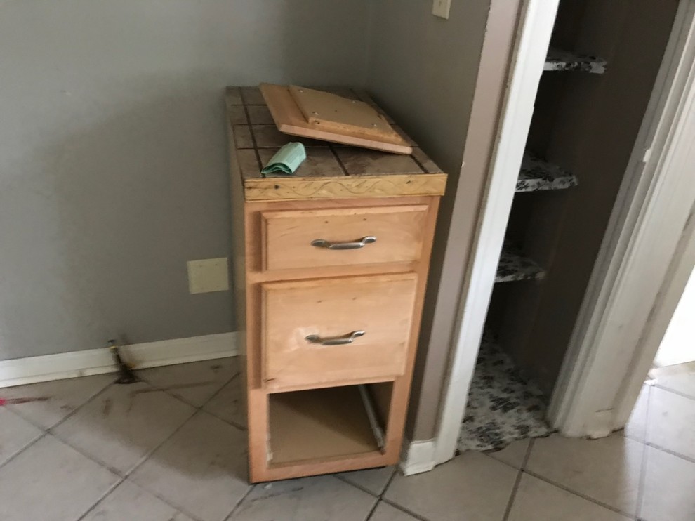 Can anyone help me find a replacement cabinet door? I'm trying to