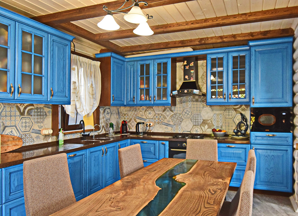 Кухня в срубе