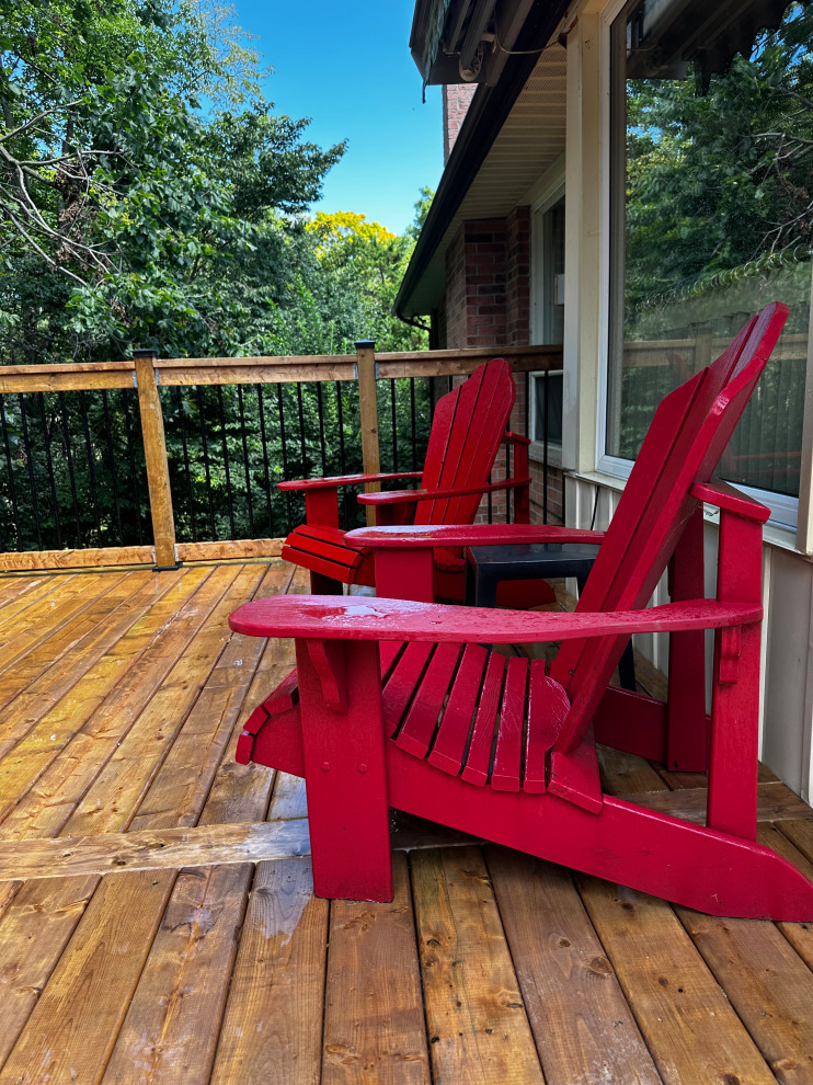 Sweetbriar - Backyard Deck - London, ON