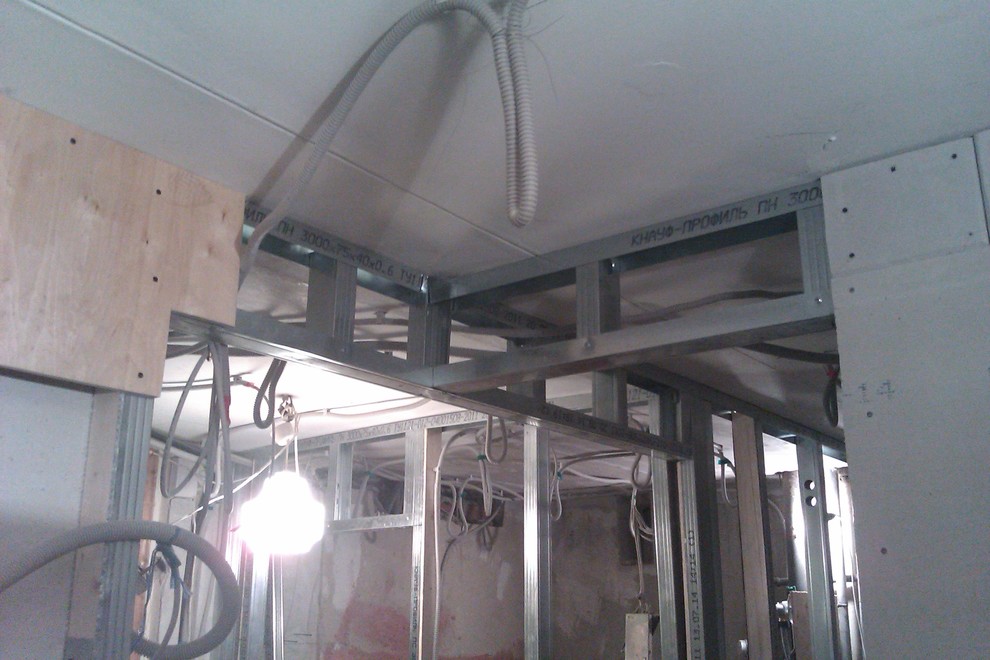 Квартира маленькая, холостяцкая с кабинетом и «дачной» лоджией