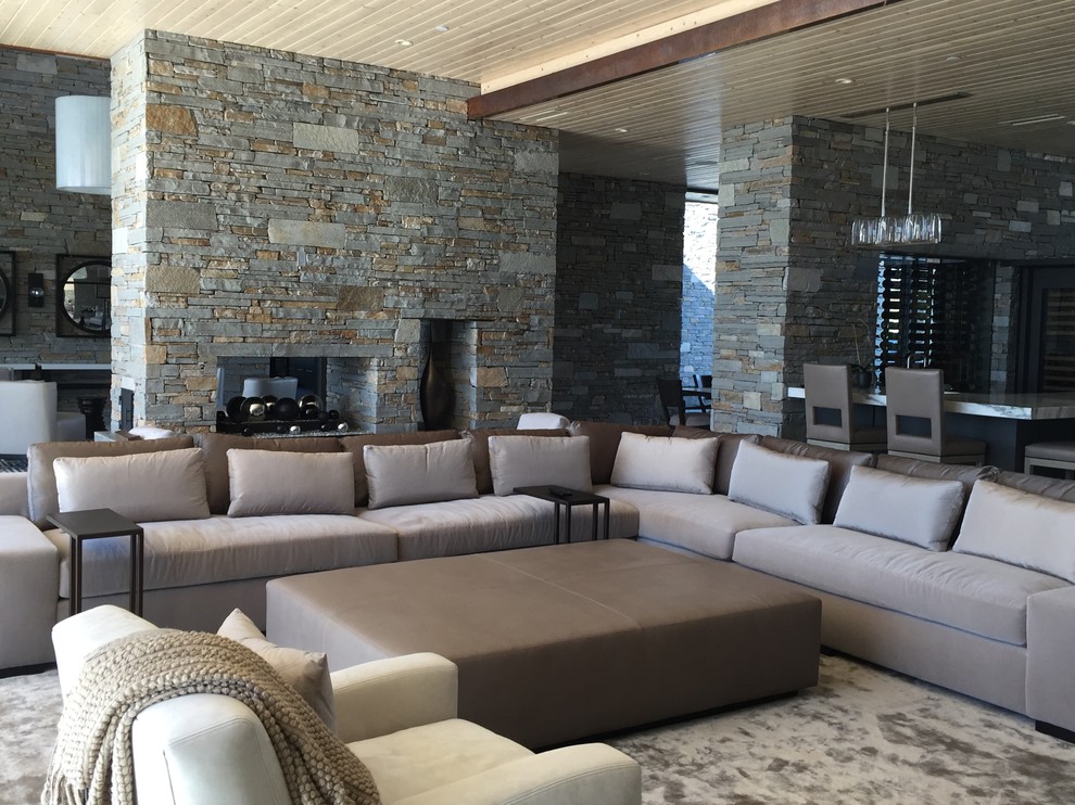 Photo of a modern living room in Phoenix.