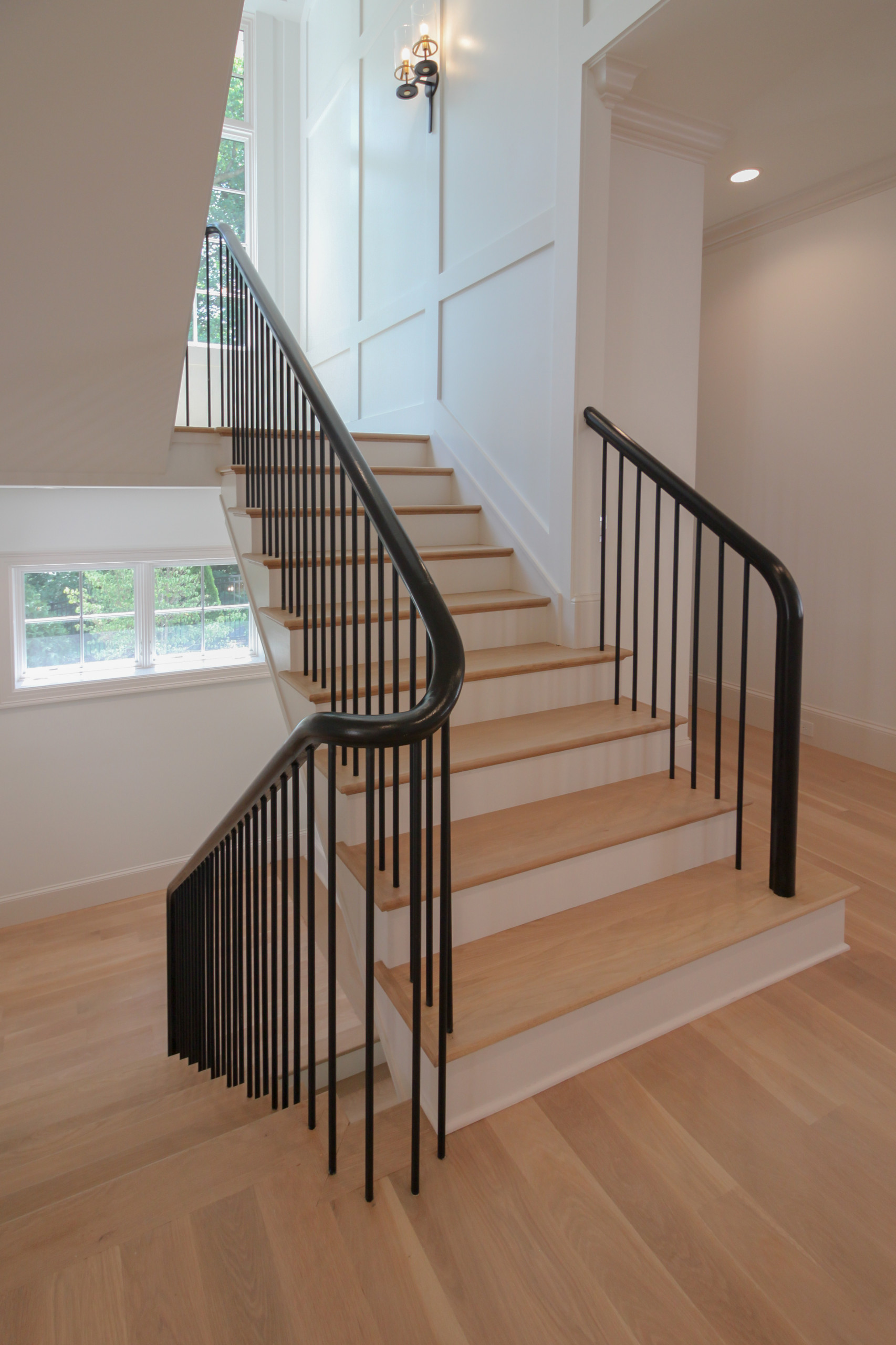88_Clean & Modern Staircase, Arlington VA 22207