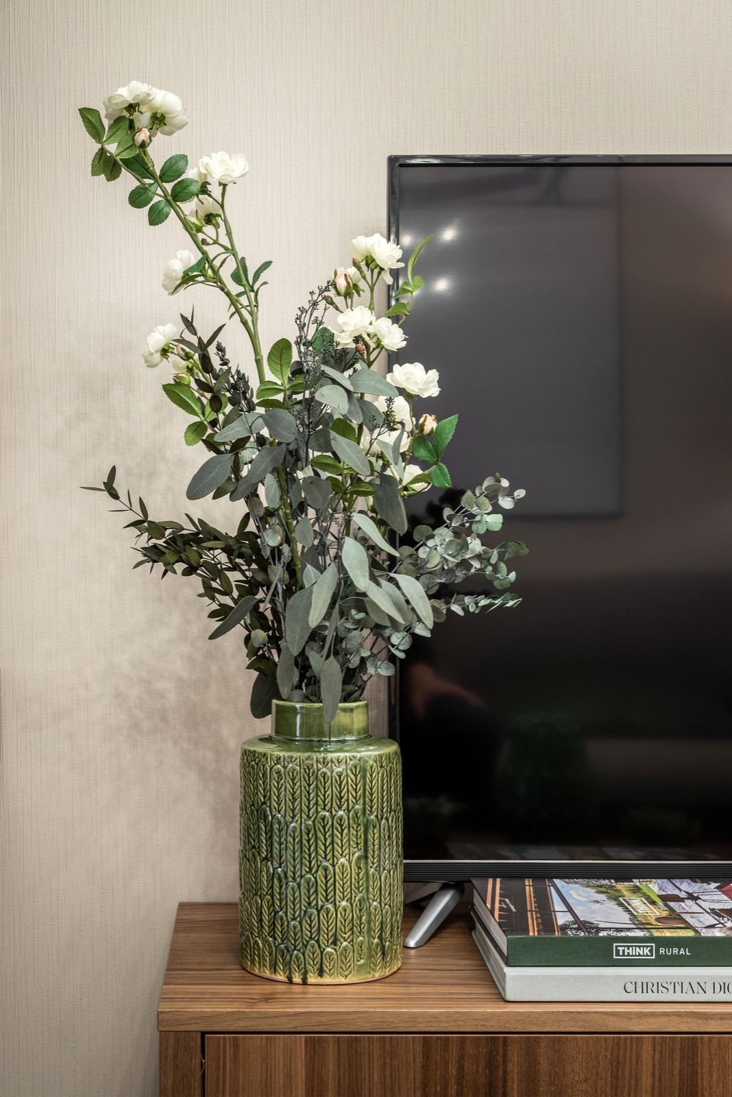 Цветочные композиции для украшения интерьеров домов, квартир и офисов.