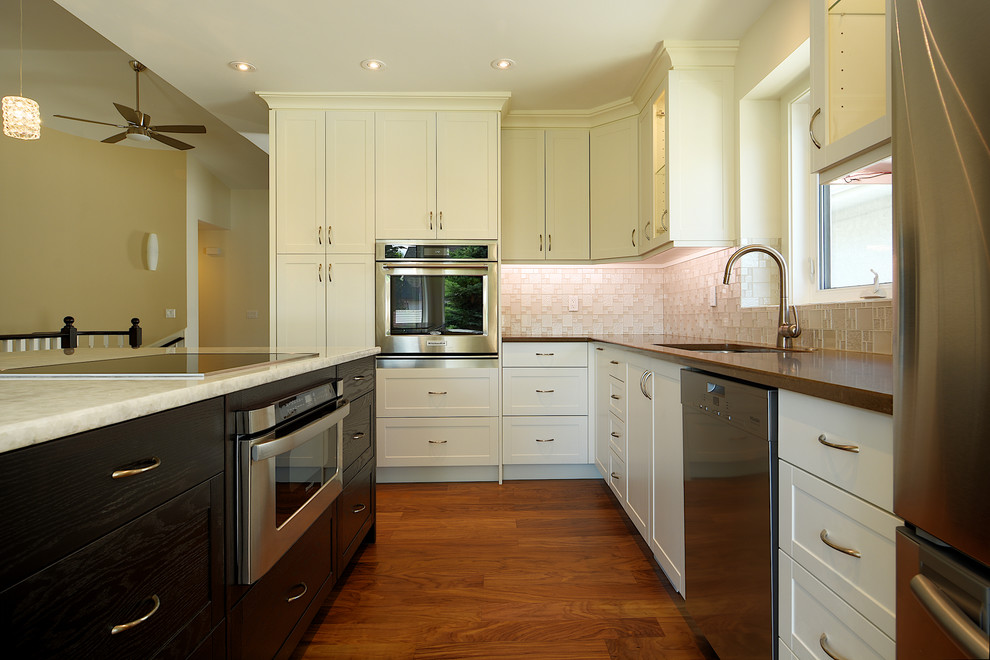 Transitional kitchen photo in Calgary