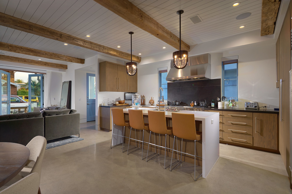 Inspiration for a transitional kitchen remodel in Orange County