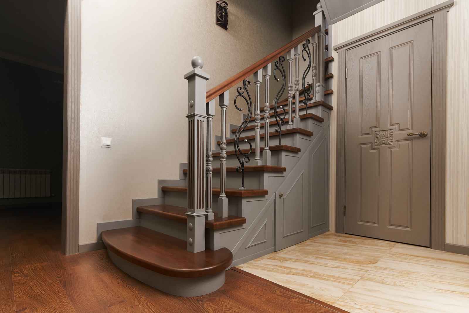 Лестница из ясеня