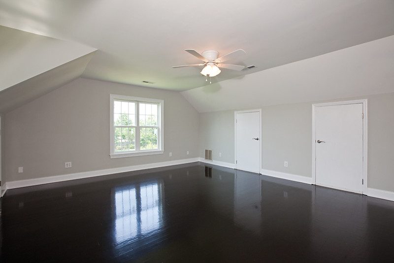 422 N Colony