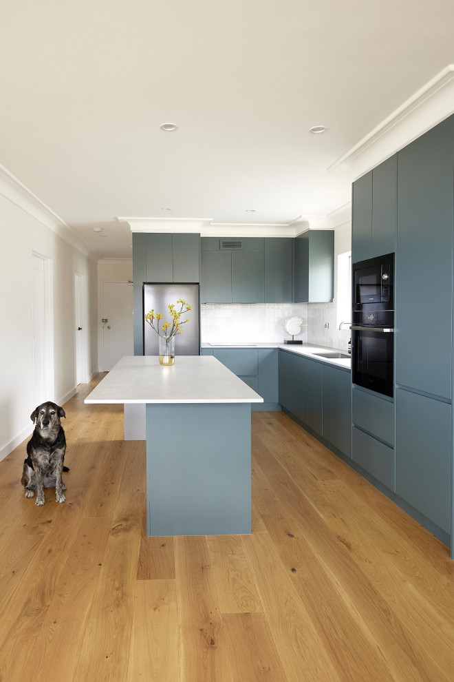Contemporary kitchen in Sydney.