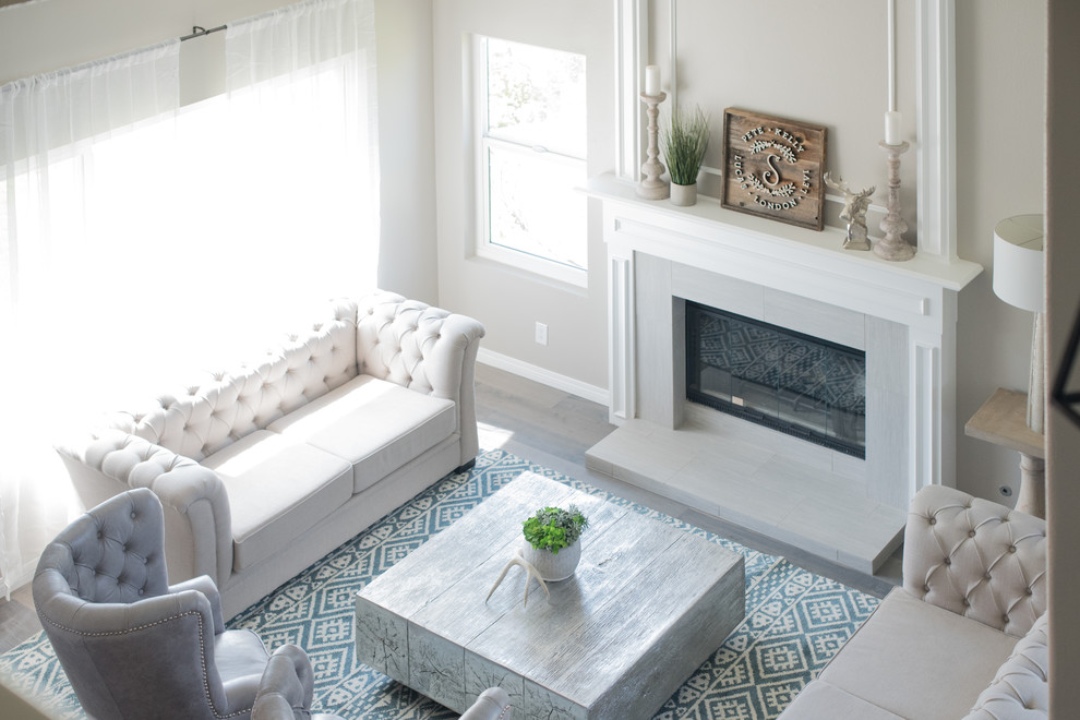 Example of a transitional home design design in Orange County