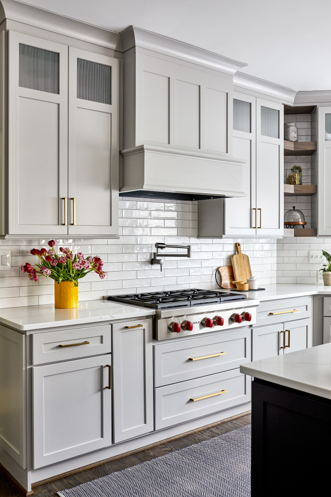 Kitchen - transitional kitchen idea in Boston