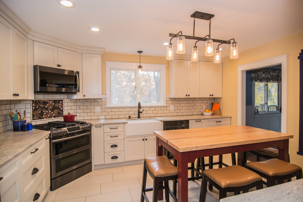 Transitional kitchen photo in Boston