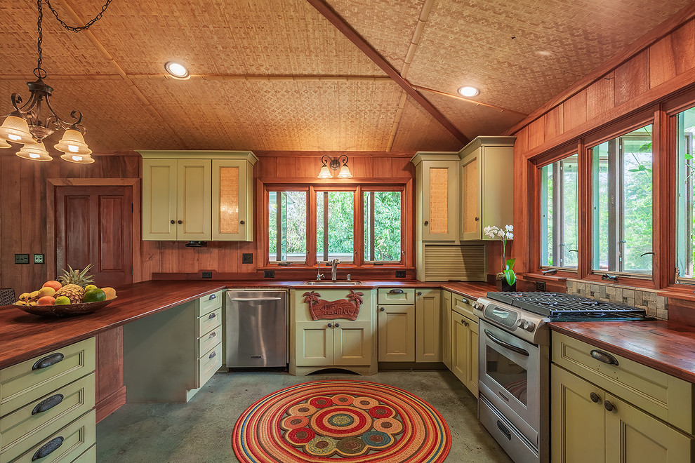 Beachfront Escape on Ke'ei Beach Tropical Kitchen Hawaii by