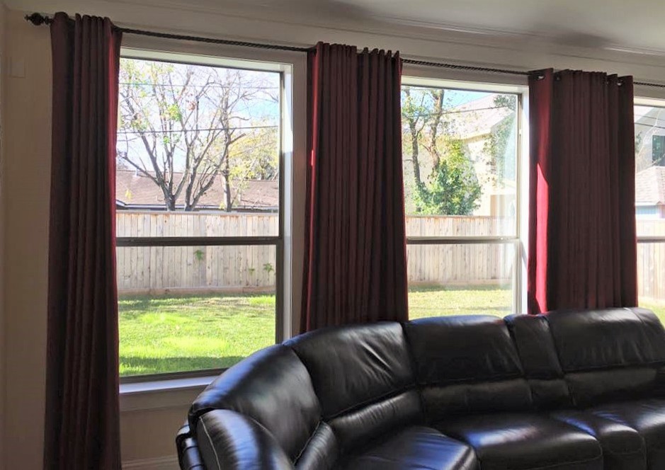 Inspiration for a transitional home design remodel in Houston