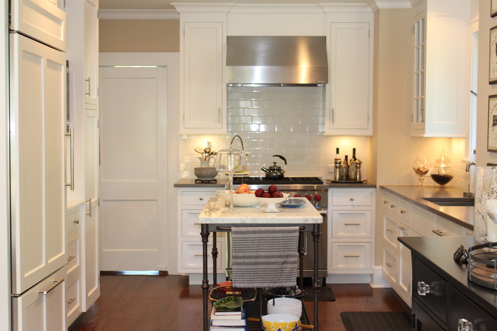 Kitchen - kitchen idea in New York