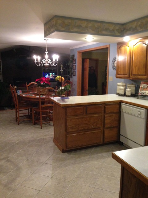 U-Shape Kitchen Before transitional
