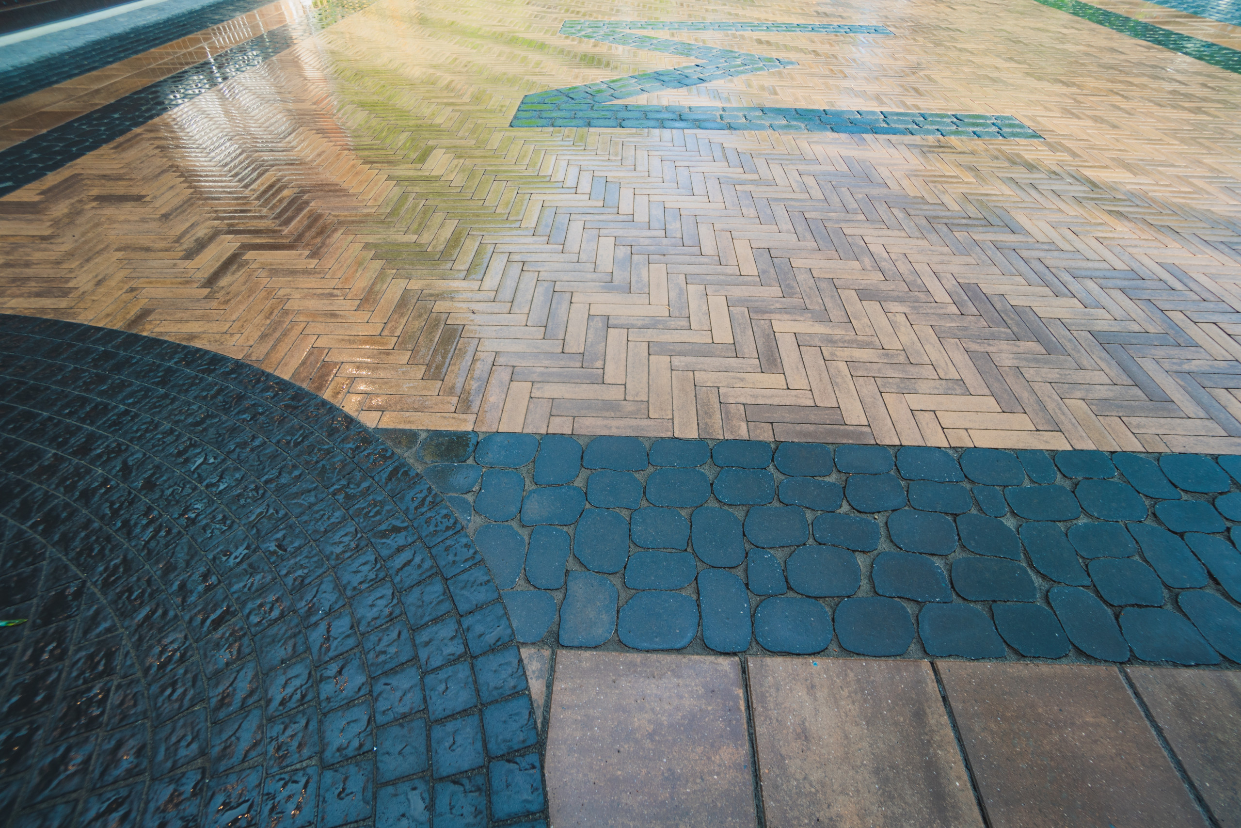 Award Winning Driveway Courtyard